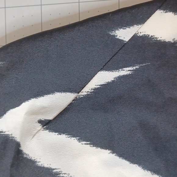 H&M black and white tank nwot 8 - Picture 3 of 8